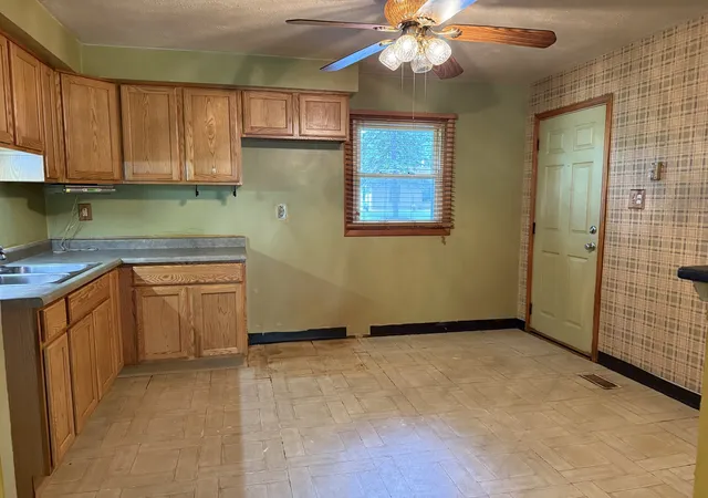 Photo 4 of Sale Pending at 2059 215th Place, Sauk Village, IL 60411 | MLS# 12704144 | Listing updated on 2026-09-11