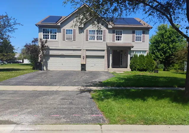 Photo 4 of Single family home for sale at 1503 S Elizabeth Ln, Round Lake, IL 60073 | MLS# 12704172 | Listing updated on 2026-08-12