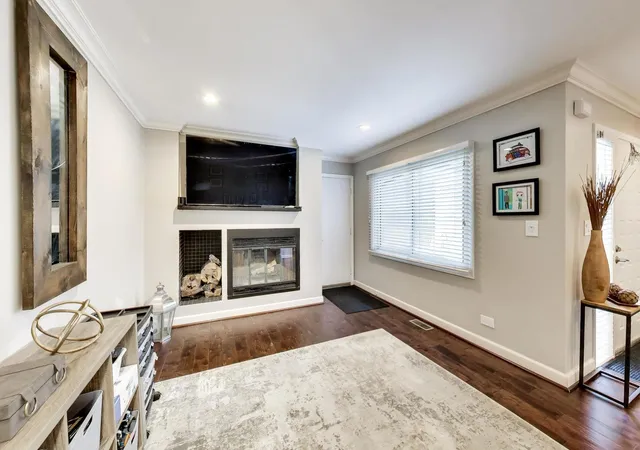 4th image of 309 Redwing Dr, Deerfield, IL 60015 | MLS# 12704174