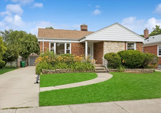 Homes for sale in Westchester, IL | 1307 Hull Ave, Westchester, IL 60154 | MLS# 12704188