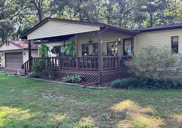 2nd image of 209 State Rt 37 S, Kell, IL 62853 | MLS# 12704200