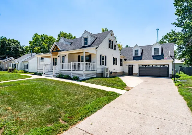 2nd image of 614 6th Ave, Erie, IL 61250 | MLS# 12704287