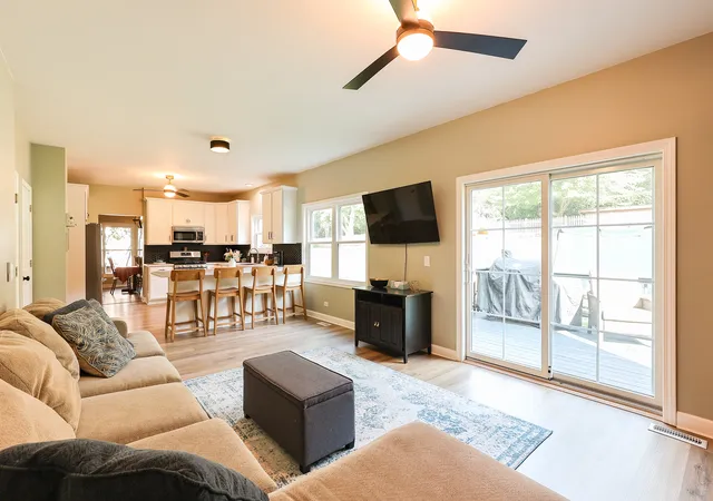 Photo 3 of Single family home for sale at 16 Crystal Ridge Dr, Crystal Lake, IL 60012 | MLS# 12704320 | Listing updated on 2026-09-15