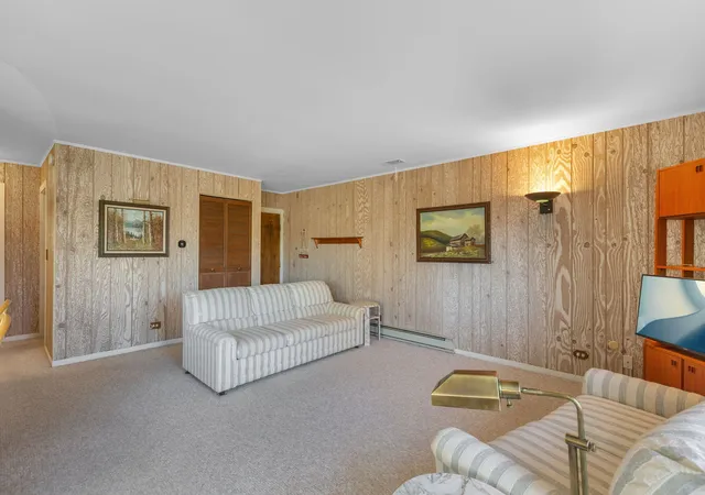 5th image of 49 Oak Hl Colony, Fox Lake, IL 60020