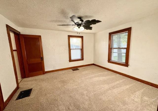 Homes for sale in Geneseo, IL | 549 E Orange St, Geneseo, IL 61254 | MLS# 12704354