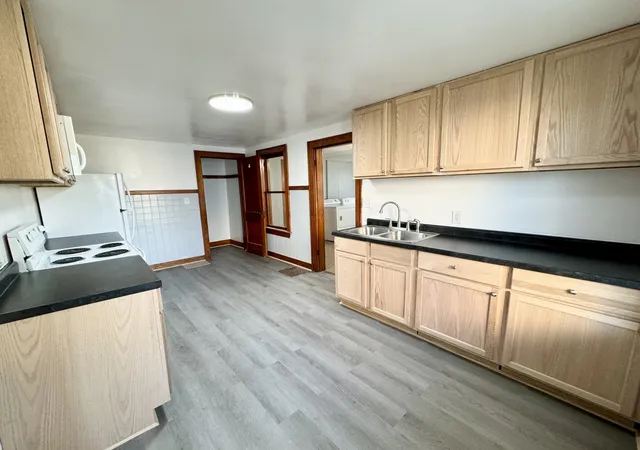Homes for sale in Geneseo, IL | 549 E Orange St, Geneseo, IL 61254 | MLS# 12704354