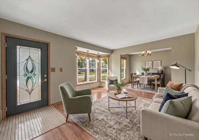 Photo 1 of Single family home for sale at 1253 Evergreen Dr, Carol Stream, IL 60188 | MLS# 12704358 | Listing updated on 2026-10-20