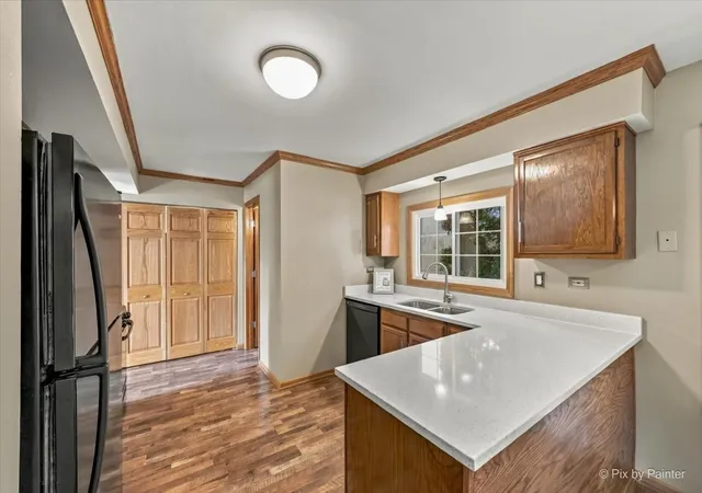 Photo 4 of Single family home for sale at 1253 Evergreen Dr, Carol Stream, IL 60188 | MLS# 12704358 | Listing updated on 2026-10-20