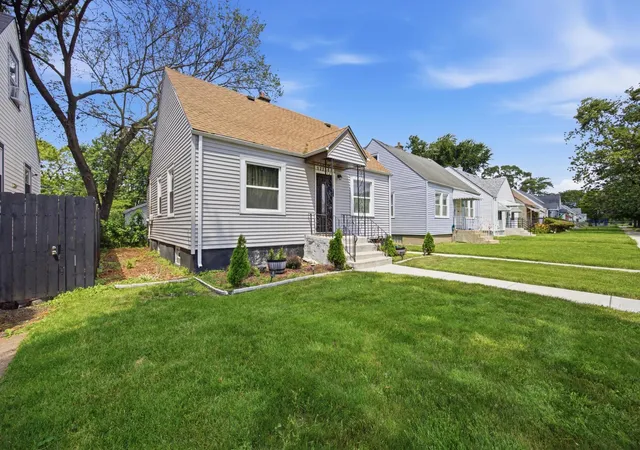 2nd image of 12238 S Aberdeen St, Chicago, IL 60643 | MLS# 12704388