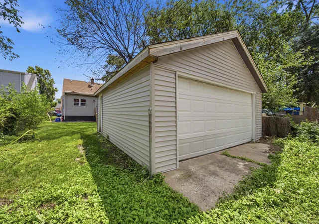 32nd image of 12238 S Aberdeen St, Chicago, IL 60643 | MLS# 12704388