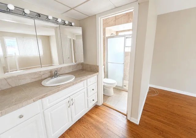 8th image of 4840 Old Orchard Rd, Skokie, IL 60077 | MLS# 12704411