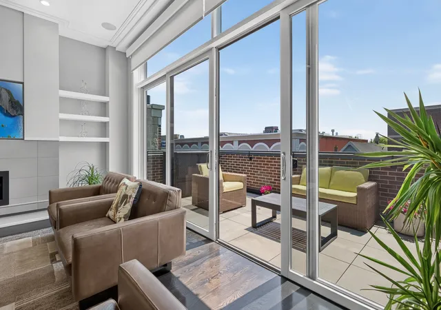 4th image of 1342 W Belmont Ave, Chicago, IL 60657