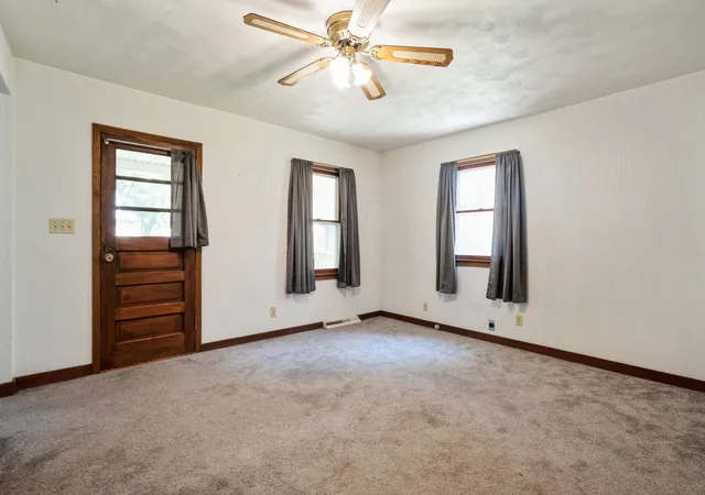 Photo 3 of Single family home for sale at 1010 Main St, Erie, IL 61250 | MLS# 12704479 | Listing updated on 2026-09-29