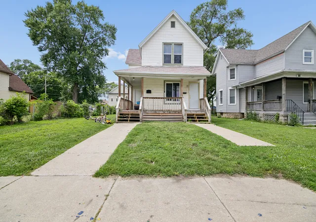 Homes for sale in Kankakee, IL | 641 N Indiana Ave, Kankakee, IL 60901 | MLS# 12704496