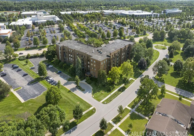 Photo 2 of Condo for sale at 453 Raintree Dr #4D, Glen Ellyn, IL 60137 | MLS# 12704624 | Listing updated on 2026-08-28