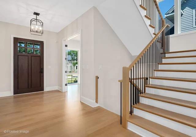 Photo 2 of Single family home for sale at 447 S Arlington Ave, Elmhurst, IL 60126 | MLS# 12704659 | Listing updated on 2026-10-21