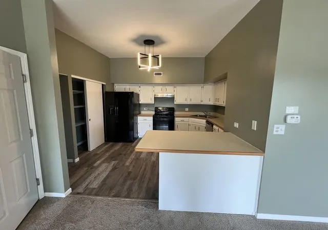 Listing Photo 4 - Condo for sale in building located at 2851 Heritage Dr, Joliet, IL 60435 - Unit #2C
