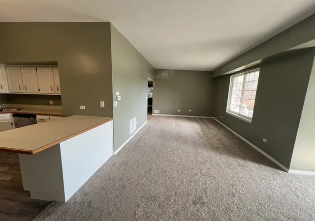 Listing Photo 5 - Condo for sale in building located at 2851 Heritage Dr, Joliet, IL 60435 - Unit #2C