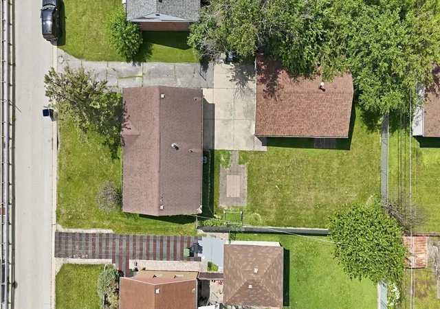 Photo 31 of Single family home for sale at 10934 S Pulaski Rd, Oak Lawn, IL 60453 | MLS# 12704792 | Listing updated on 2026-09-06