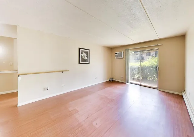 Photo 3 of Condo for sale at 234 Shorewood Dr #GD, Glendale Heights, IL 60139 | MLS# 12704817 | Listing updated on 2026-09-29