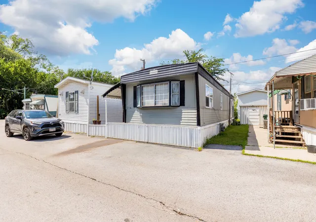 Photo 2 of Manufactured home for sale at 11750 S Homan Ave, Merrionette Park, IL 60803 | MLS# 12704833 | Listing updated on 2026-08-28