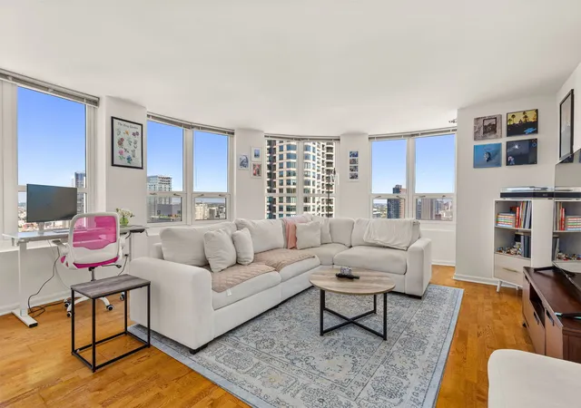 Photo 3 of Condo for sale at 345 N La Salle Dr #3401, Chicago, IL 60654 | MLS# 12704878 | Listing updated on 2026-08-25