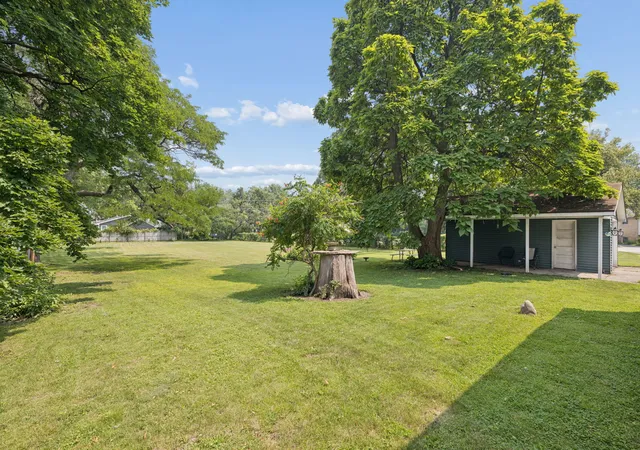 Photo 3 of Single family home for sale at 4417 Yender Ave, Lisle, IL 60532 | MLS# 12704931 | Listing updated on 2026-09-22