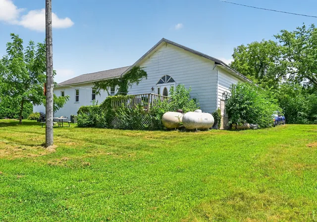 Photo 3 of Single family home for sale at 2067 Shaw Rd, Amboy, IL 61310 | MLS# 12704943 | Listing updated on 2026-07-30