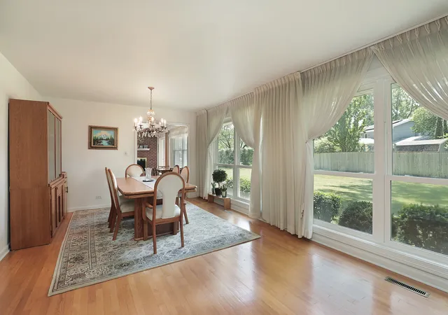 3rd image of 3123 Concord Ct, Northbrook, IL 60062 | MLS# 12705029