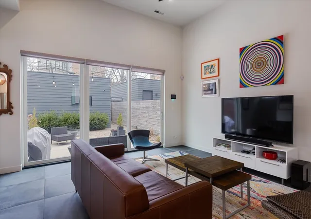 Photo 4 of Single family home for sale at 559 E 50th Street, Chicago, IL 60615 | MLS# 12705056 | Listing updated on 2026-07-20