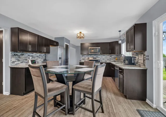 4th image of 27337 W Deer Hollow Ln, Channahon, IL 60410 | MLS# 12705069