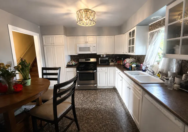 Photo 4 of Single family home for sale at 15226 Oxford Dr, Orland Park, IL 60462 | MLS# 12705154 | Listing updated on 2026-08-24