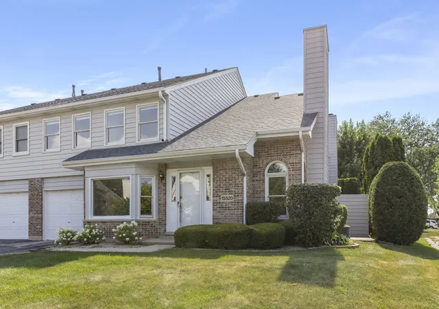 2nd image of 15520 Westminster Dr #15520, Orland Park, IL 60462 | MLS# 12705177