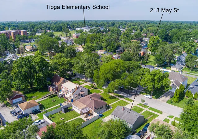 Photo 4 of Single family home for sale at 213 May St, Bensenville, IL 60106 | MLS# 12705202 | Listing updated on 2026-09-21