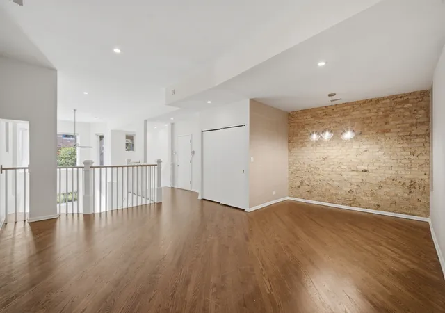 4th image of 626 W Buckingham Pl #1E, Chicago, IL 60657 | MLS# 12705214