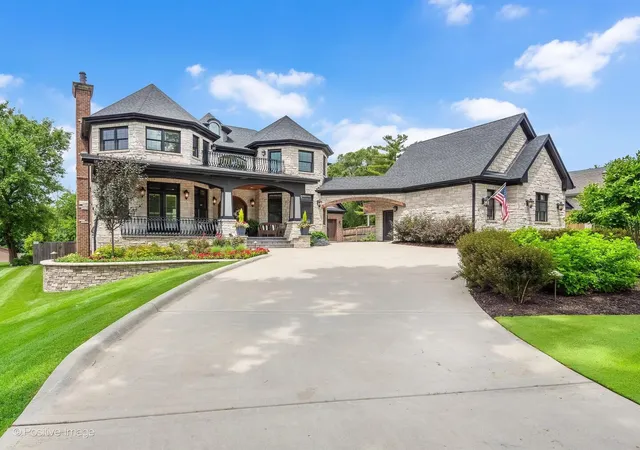 Photo 2 of Mansion for sale at 4050 Sterling Rd, Downers Grove, IL 60515 | MLS# 12705286 | Listing updated on 2026-08-03