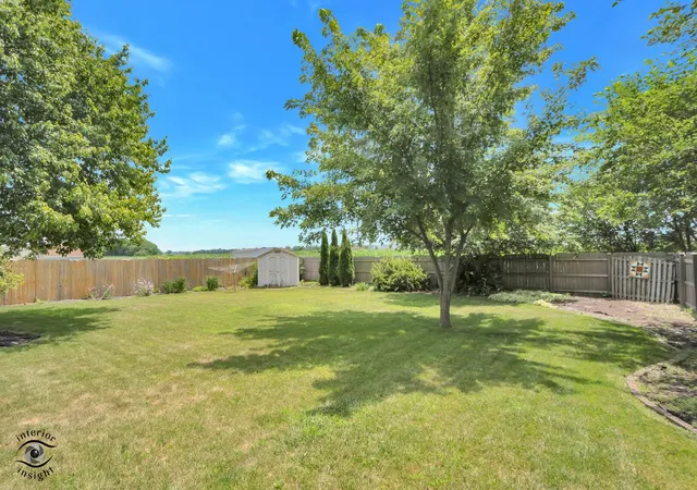 Photo 3 of Single family home for sale at 1521 Lady Brunetta Rd, Bourbonnais, IL 60914 | MLS# 12705326 | Listing updated on 2026-09-27