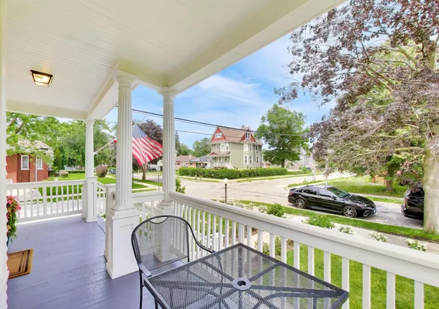 4th image of 400 S 16Th St, Maywood, IL 60153 | MLS# 12705350