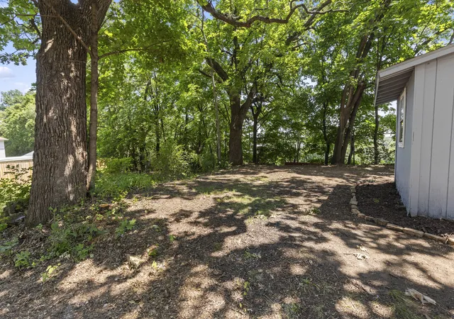 11th image of 1107 Ashland Ave, Rockford, IL 61101 | MLS# 12705510