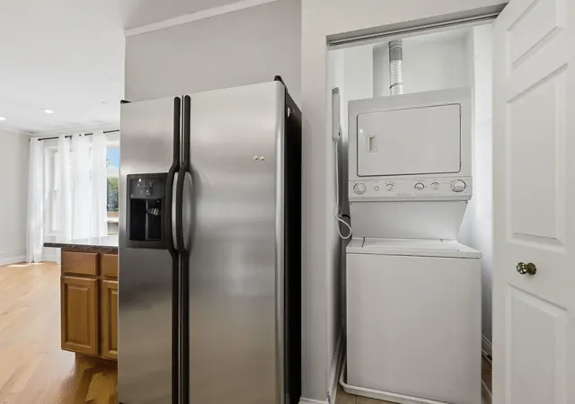 Listing Photo 2 - Condo for sale in building located at 5412 S University Ave, Chicago, IL 60615 - Unit #3S