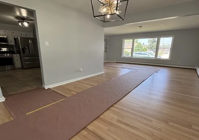 Photo 3 of Single family home for sale at 913 E 169th Street, South Holland, IL 60473 | MLS# 12705545 | Listing updated on 2026-09-23