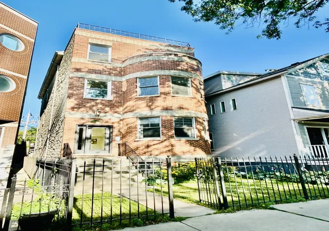 1st image of 3033 N Racine Ave #3, Chicago, IL 60657 | MLS# 12705554