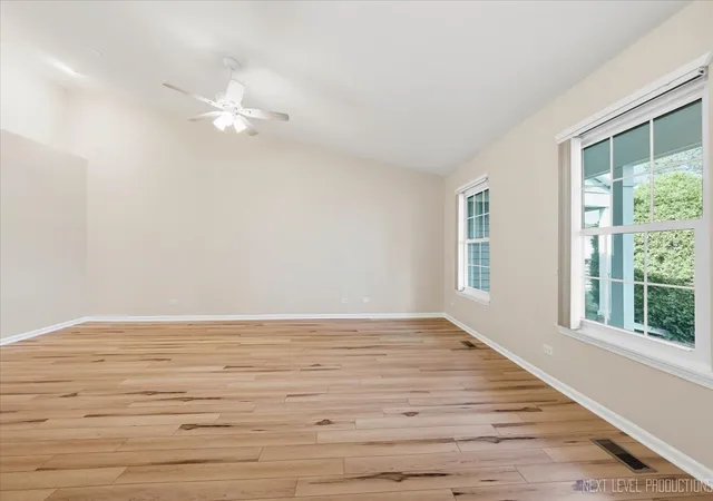 Listing Photo 5 - Condo for sale in building located at 798 Stanford Ln, Carol Stream, IL 60188