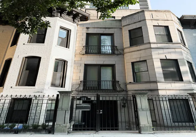 Photo 1 of Single family home for sale at 111 W Elm St, Chicago, IL 60610 | MLS# 12705648 | Listing updated on 2026-10-08