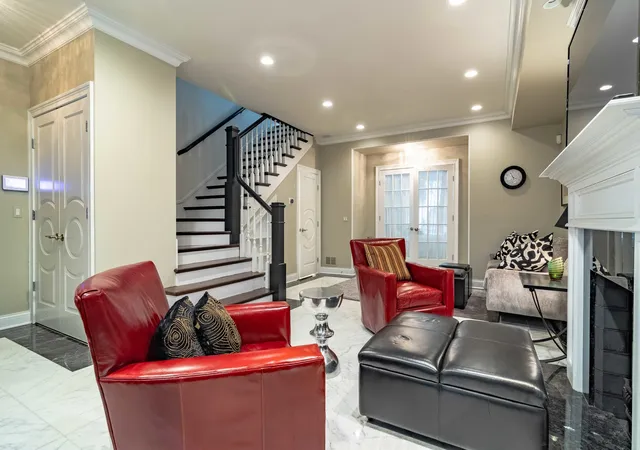 Photo 4 of Single family home for sale at 111 W Elm St, Chicago, IL 60610 | MLS# 12705648 | Listing updated on 2026-10-08