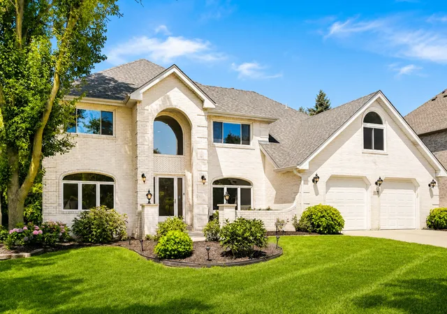 Photo 1 of Mansion for sale at 6722 Sweetbriar Ln, Darien, IL 60561 | MLS# 12705683 | Listing updated on 2026-09-25