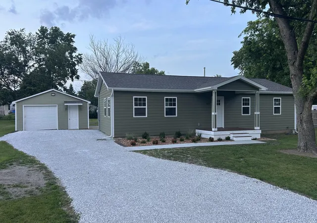 Photo 1 of Sale Pending at 422 E 5th Avenue, Rankin, IL 60960 | MLS# 12705706 | Listing updated on 2026-07-31