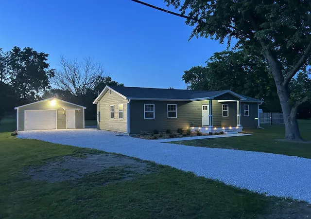 Photo 2 of Sale Pending at 422 E 5th Avenue, Rankin, IL 60960 | MLS# 12705706 | Listing updated on 2026-07-31
