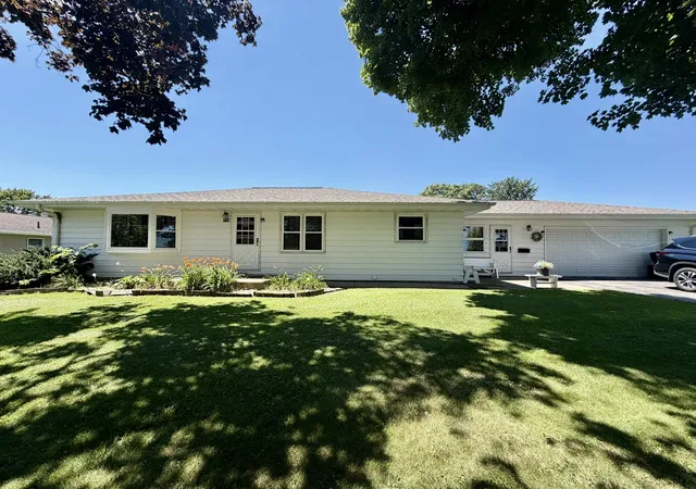 Photo 1 of Single family home for sale at 715 Hager Ave, Milledgeville, IL 61051 | MLS# 12705717 | Listing updated on 2026-10-20