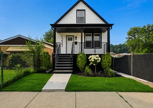 Photo 1 of Single family home for sale at 1223 W 112th Street, Chicago, IL 60643 | MLS# 12705718 | Listing updated on 2026-09-01